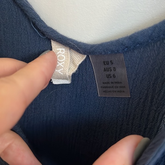 Roxy tank - Picture 3 of 3